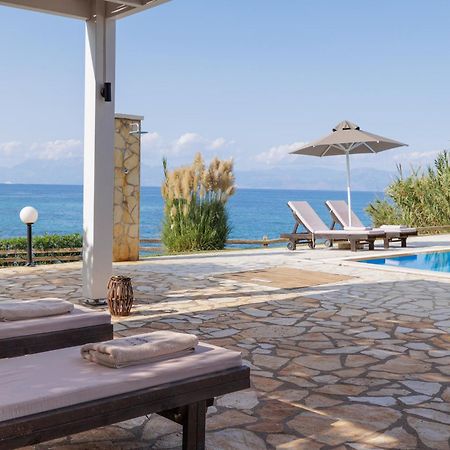 Beachfront Villa Dionysos - With Private Beach Sidari  Exterior photo