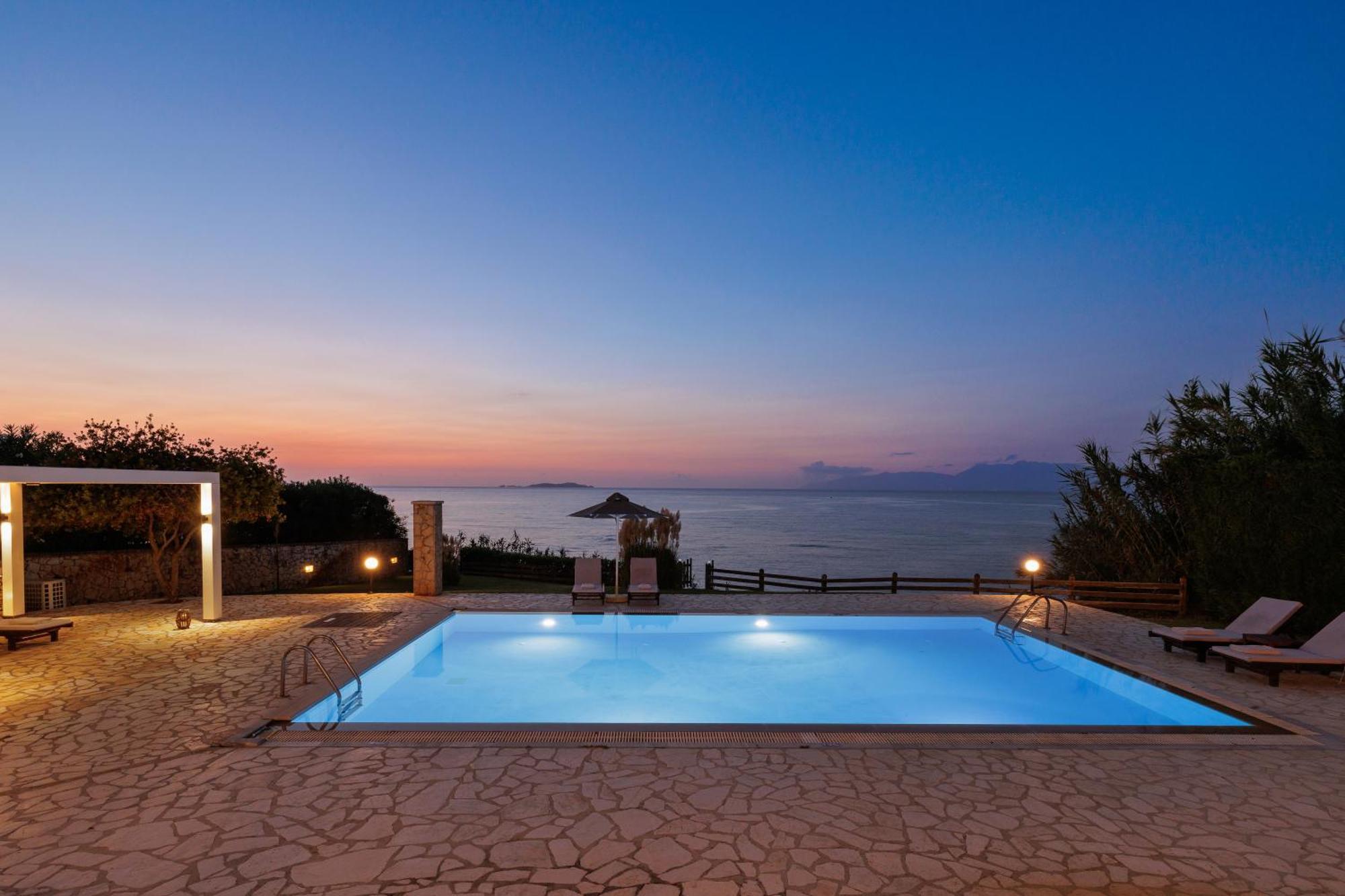 Beachfront Villa Dionysos - With Private Beach Sidari  Exterior photo